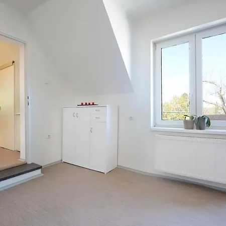 Apartmany Jevany Lejlighed Jevany