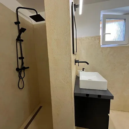 Apartmany Jevany Lejlighed Jevany